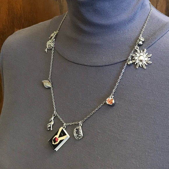 Twilight by Stephenie Meyer Handmade Literature Necklace, Book Cover, Vampire - Picture 5 of 16